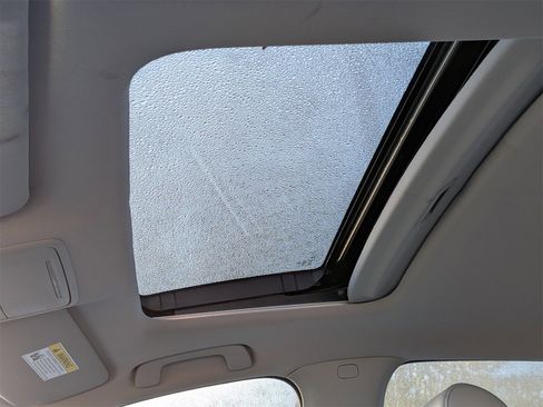 Used 2024 Acura Integra image 26