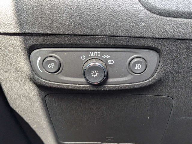 Used 2023 Buick Encore GX Preferred w/ Cold Weather Comfort Package FWD image 24