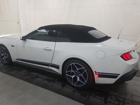 Used 2025 Ford Mustang GT Premium w/ GT Performance Package image 4