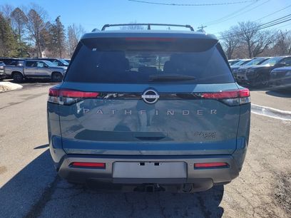 New 2026 Nissan Pathfinder Platinum