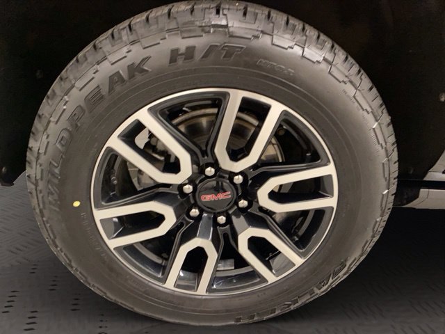 Used 2023 GMC Yukon AT4 AWD/4WD image 38