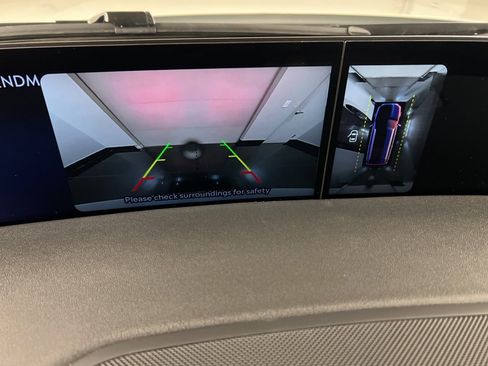 Used 2025 Lincoln Navigator Reserve image 15