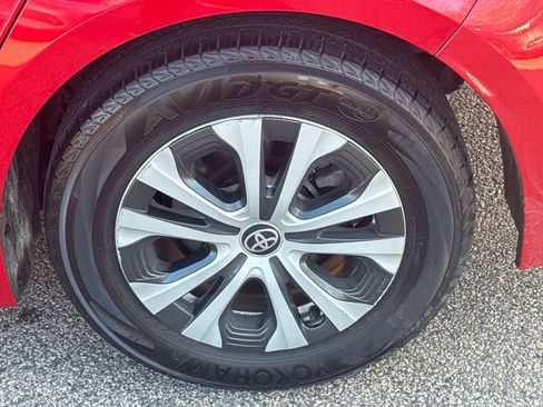 Used 2020 Toyota Corolla LE image 38