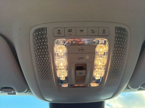 Used 2023 Mercedes-Benz GLS 450 4MATIC image 34