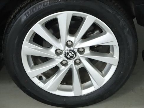 Certified 2023 Toyota Camry LE image 39