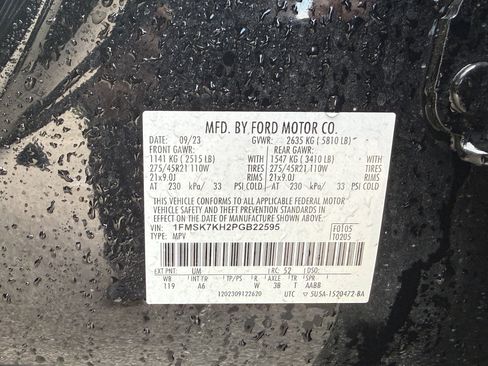 Used 2023 Ford Explorer ST-Line w/ Class IV Trailer Tow Package RWD image 5
