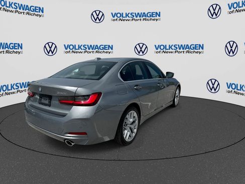 Used 2025 BMW 330i xDrive Sedan AWD/4WD image 14
