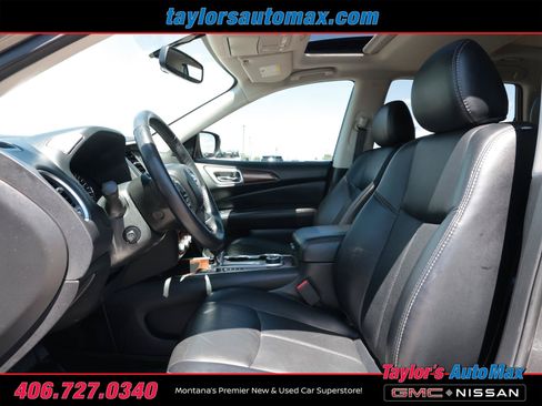 Used 2019 Nissan Pathfinder Platinum AWD/4WD image 5