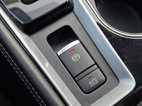 Certified 2024 Nissan Altima 2.5 SV w/ SV Premium Package image 25