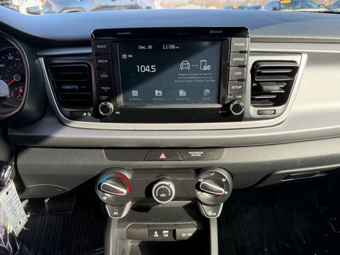 Used 2020 Kia Rio S image 26