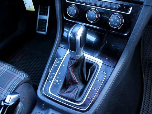 Used 2016 Volkswagen GTI S image 22