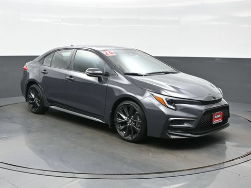 Used 2024 Toyota Corolla SE FWD image 8