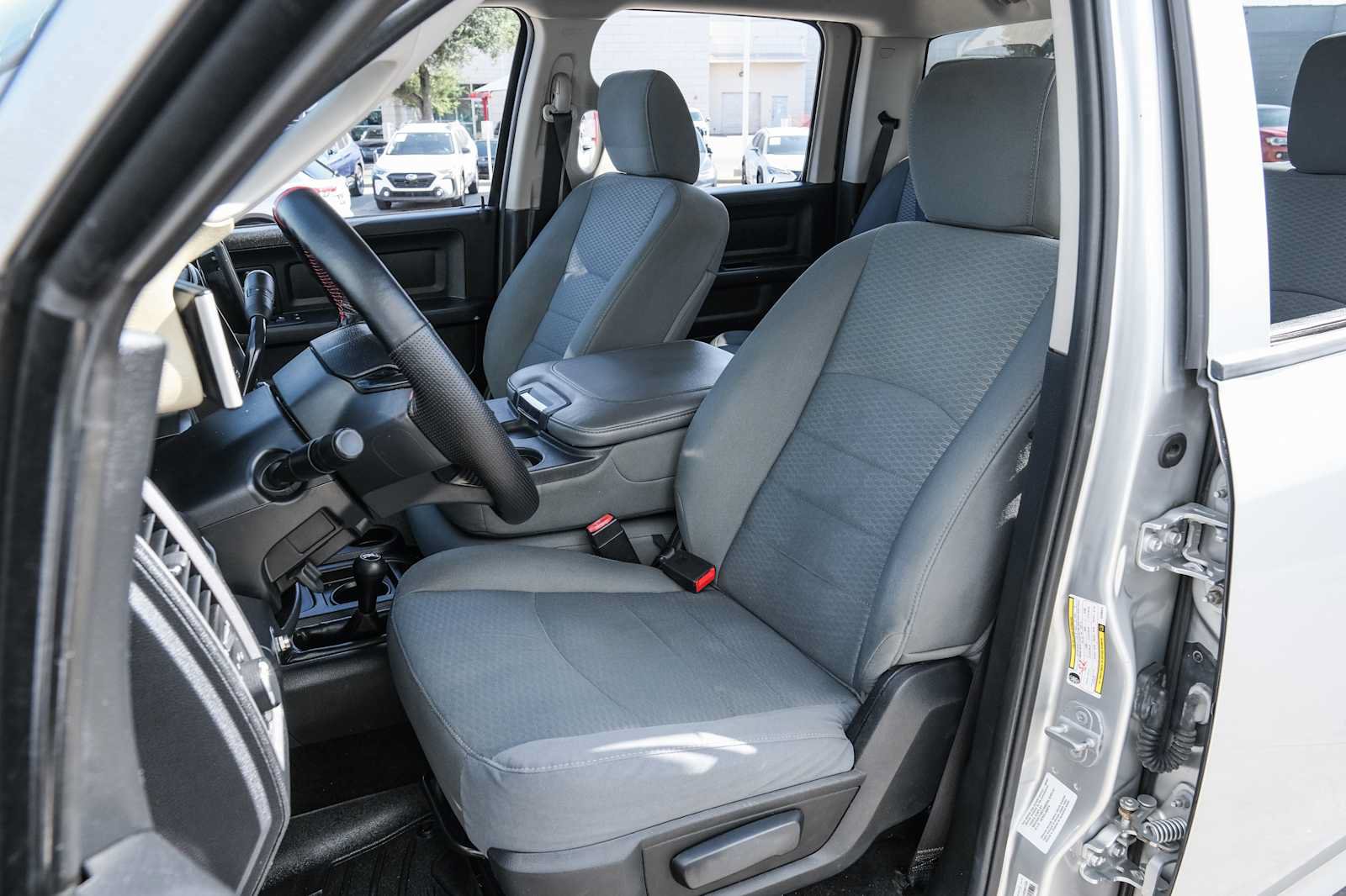 Used 2014 RAM 2500 Tradesman w/ Chrome Appearance Group AWD/4WD image 26
