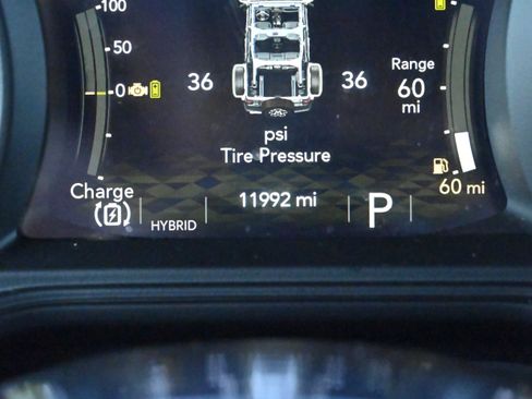 Used 2025 Jeep Wrangler Sahara w/ Safety Group image 28