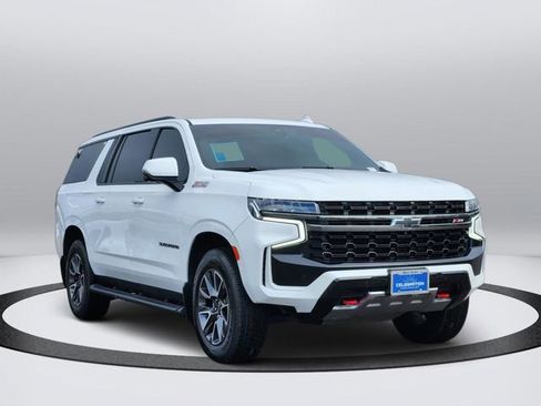 Used 2022 Chevrolet Suburban Z71 w/ Z71 Off-Road Package AWD/4WD image 5
