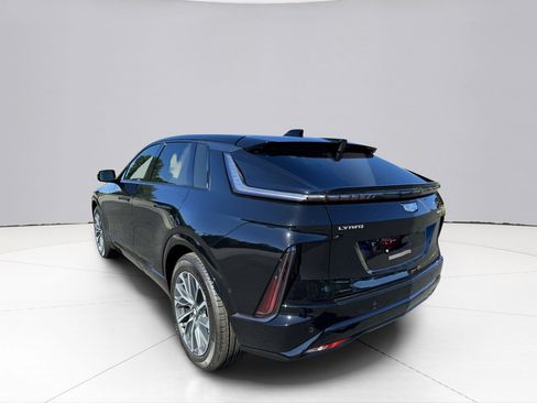Used 2024 Cadillac Lyriq Sport AWD/4WD image 3