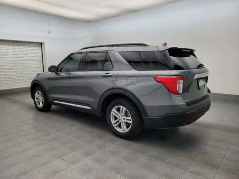 Used 2023 Ford Explorer XLT RWD image 3