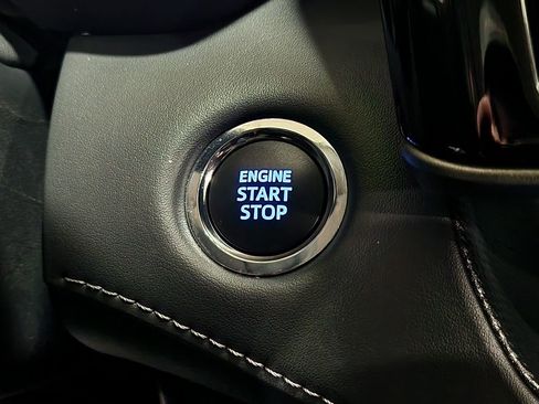 Used 2022 Toyota Highlander XLE image 42