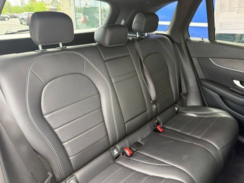 Used 2020 Mercedes-Benz GLC 300 4MATIC image 24