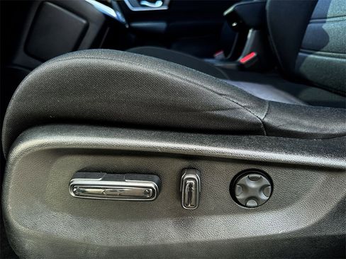 Used 2021 Honda CR-V EX image 12