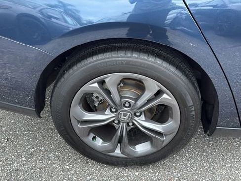 Used 2024 Honda Accord EX image 11