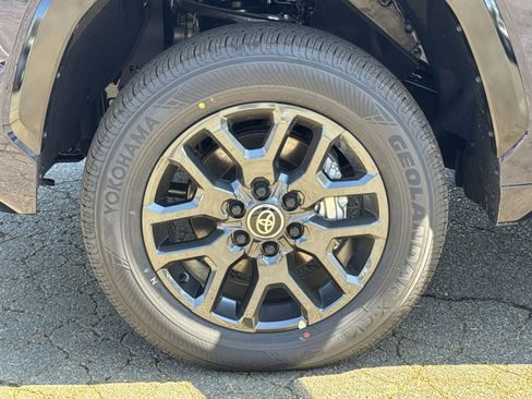 New 2026 Toyota Tundra Platinum AWD/4WD image 12