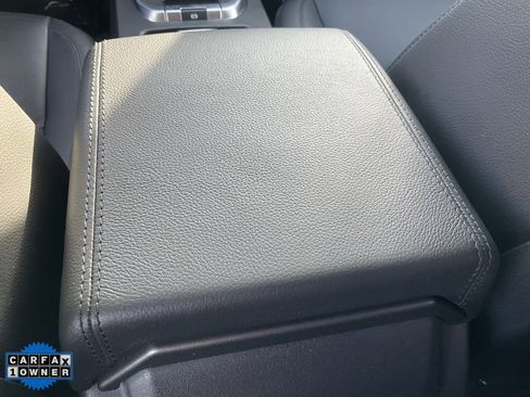 Used 2019 Land Rover Discovery Sport SE image 47