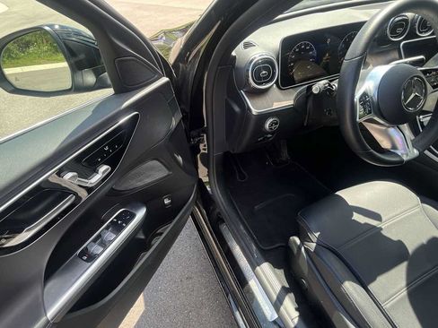 Certified 2025 Mercedes-Benz C 300 4MATIC Sedan image 15