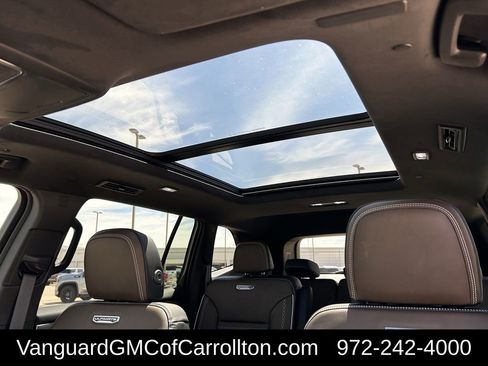 New 2026 GMC Acadia Denali Ultimate w/ LPO, Floor Liner Package AWD/4WD image 22