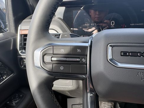 New 2026 GMC Yukon Denali w/ Sun & Power Step Package AWD/4WD image 20