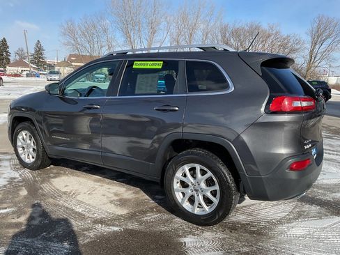 Used 2015 Jeep Cherokee Latitude image 4