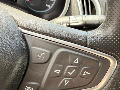 Used 2019 Chevrolet Malibu LS image 21