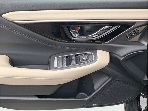 Certified 2025 Subaru Outback Limited image 13