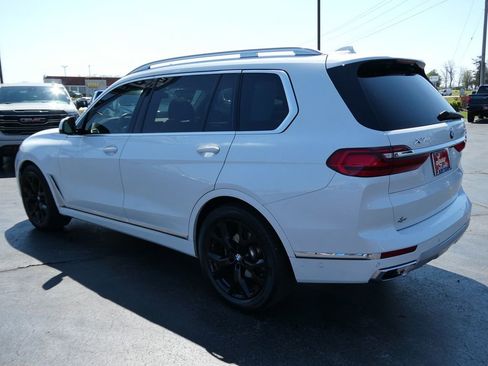 Used 2022 BMW X7 xDrive40i w/ Premium Package image 7