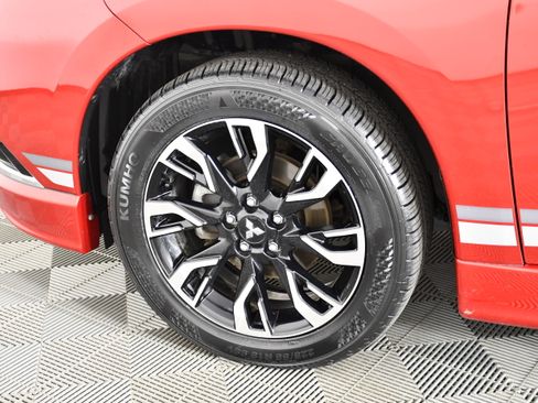 Used 2018 Mitsubishi Outlander GT AWD/4WD image 52