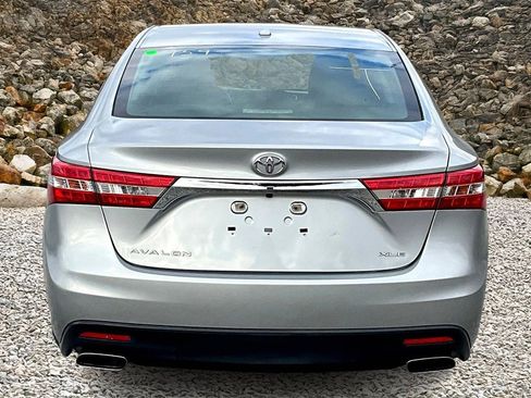 Used 2015 Toyota Avalon XLE image 4