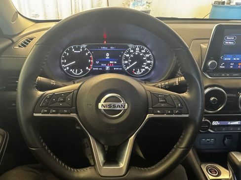 Used 2021 Nissan Sentra SV image 29