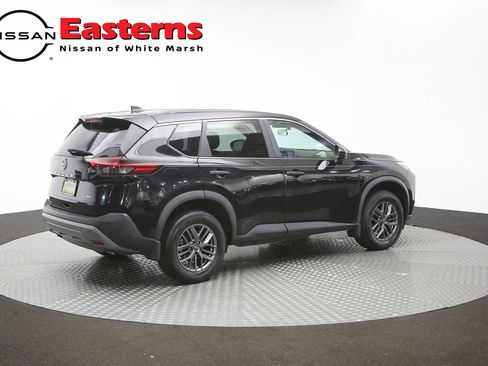 Used 2023 Nissan Rogue S AWD/4WD image 40