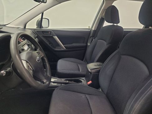 Used 2014 Subaru Forester 2.5i AWD/4WD image 17