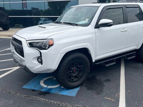 Used 2024 Toyota 4Runner TRD Off-Road Premium w/ Moonroof Package AWD/4WD image 2