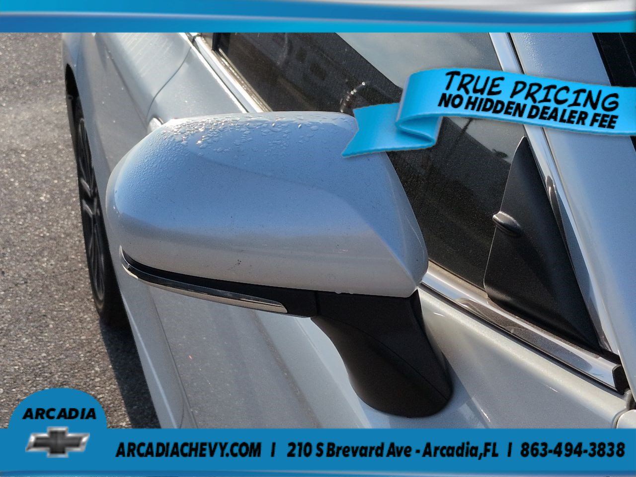 Used 2025 Toyota Camry XLE FWD image 10