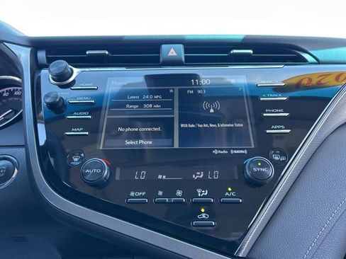 Used 2020 Toyota Camry SE w/ Audio Package FWD image 22