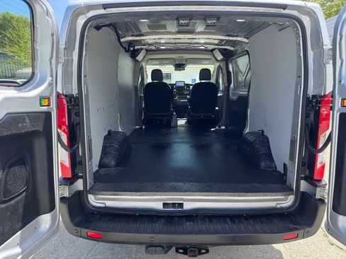 Used 2020 Ford Transit 250 Low Roof AWD image 27