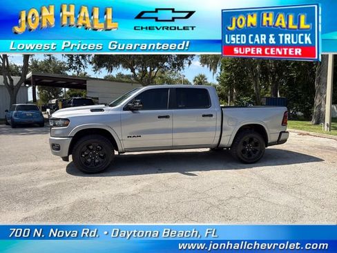 Used 2025 RAM 1500 Big Horn AWD/4WD image 3