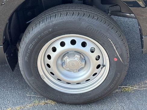 New 2025 Ford Maverick XL image 19