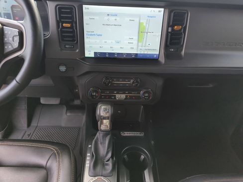 Used 2024 Ford Bronco Badlands AWD/4WD image 23