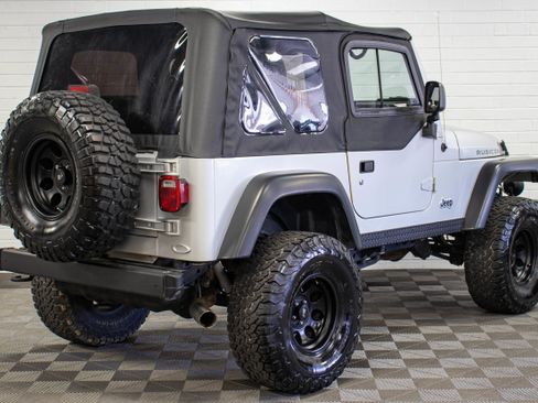 Used 2003 Jeep Wrangler Rubicon image 3