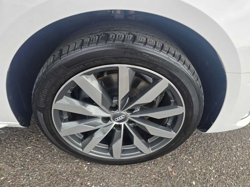 Used 2020 Audi A4 2.0T Premium w/ Convenience Package FWD image 9