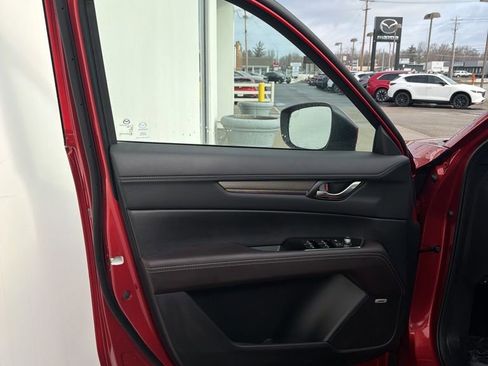 New 2025 MAZDA CX-5 Signature image 28