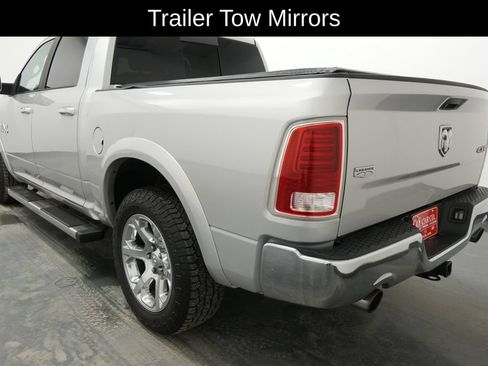 Used 2017 RAM 1500 Laramie AWD/4WD image 6